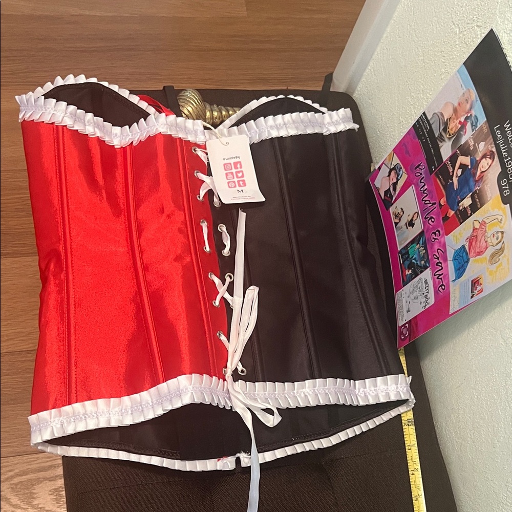 #1664**Harlequin Red & Black Corset Bustier - Insane Patch - Picture 7 of 12